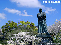 長崎風頭公園の坂本竜馬像